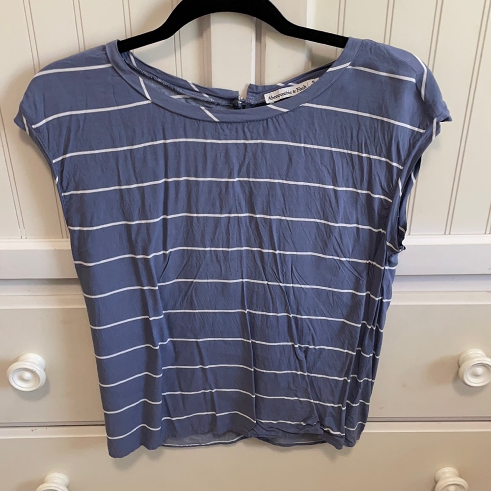Abercrombie & Fitch top